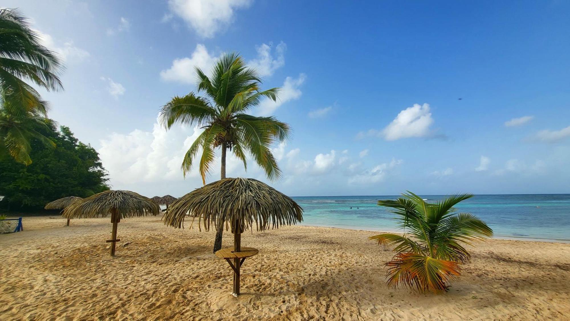 Kaz Lorike - Vue Mer & Piscine Exceptionnelle - Anse Des Rochers Apartment Saint-Francois  Exterior photo